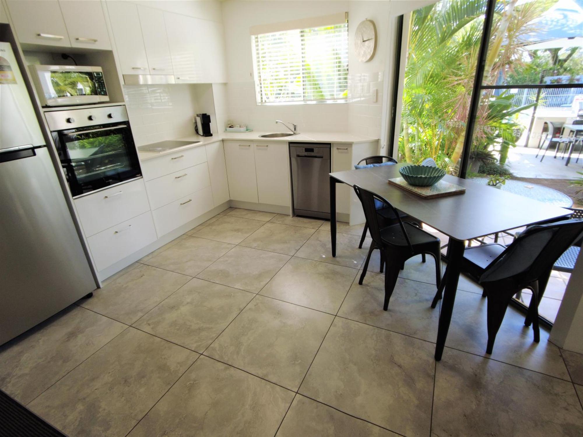 Noosa River Retreat Apartments - Perfect For Couples & Business Travel Noosaville Exterior foto